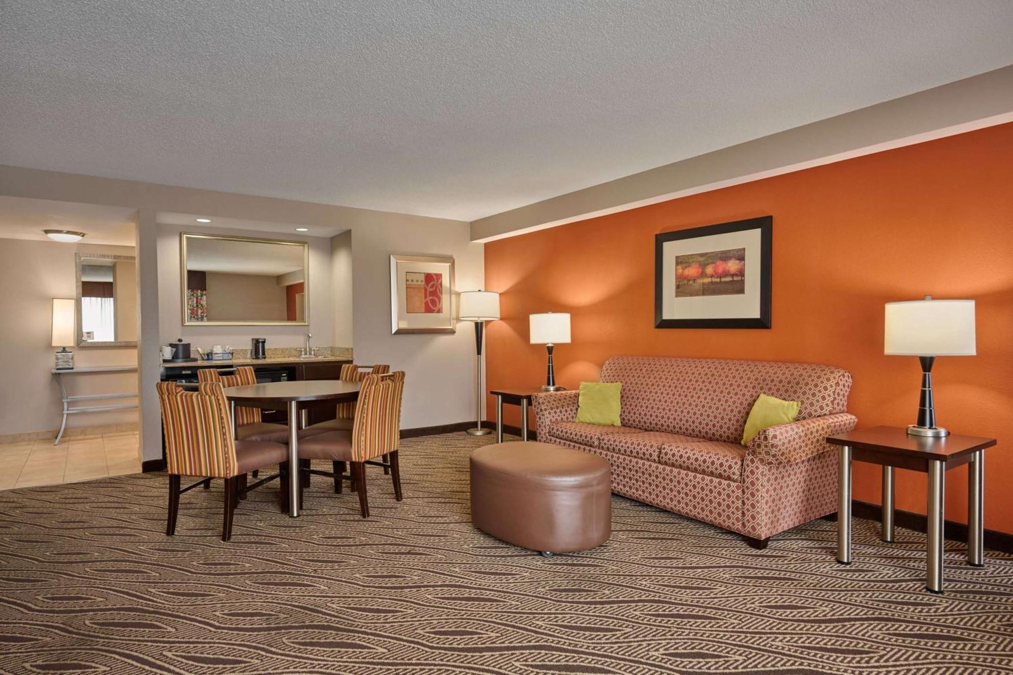 Hampton Inn Evansville Airport מראה חיצוני תמונה